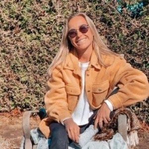 Meet your Posher, Camille